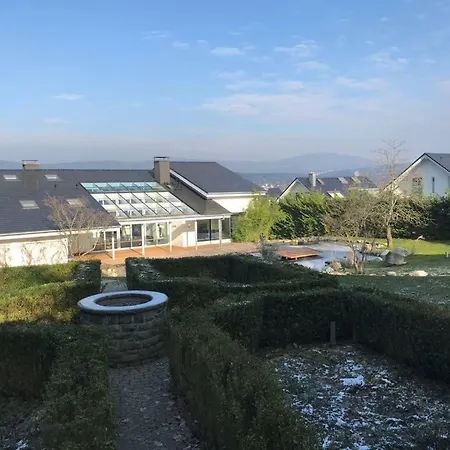 Luxusvilla Mit Pool *